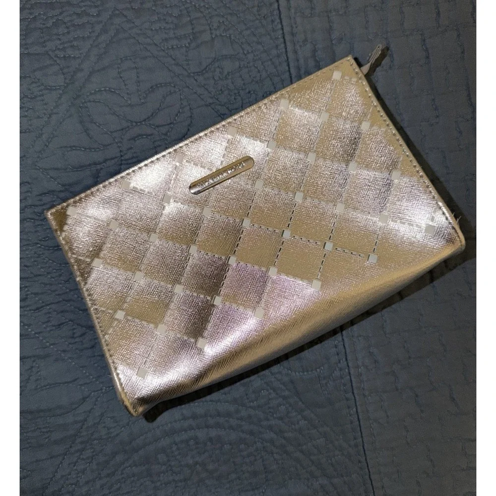 Michael Kors Silver Cosmetic Bag Case Women Travel Make‎ Up Case